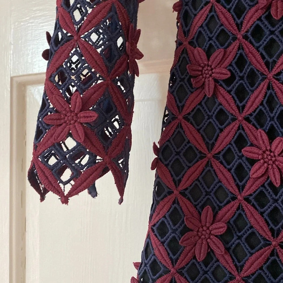 Self-Portrait Floral Grid Cold Shoulder Mini Dress Burgundy Navy Guipure Lace 6‎ - Picture 7 of 16